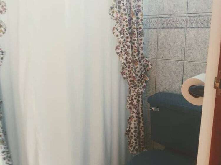 بنسيون Room In House   Habitacion Y Bano Independientes