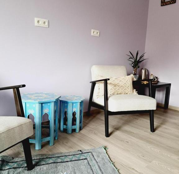 Пансион Chambres D Hôtes à  5min De Pairi Daiza Et  30min D Ath Et Mons