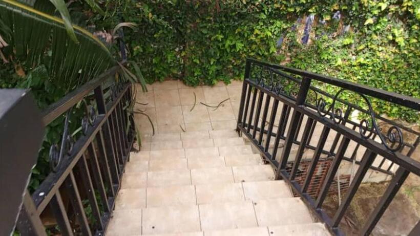 פנסיון Veronica House