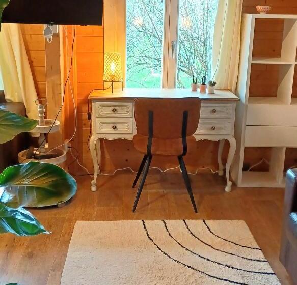 膳宿费 Wood And Work