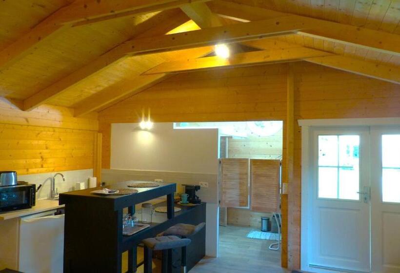 膳宿费 Wood And Work