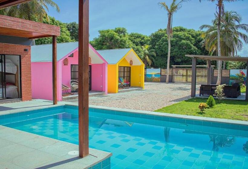 استراحتگاه Cabañas Mambo Beach