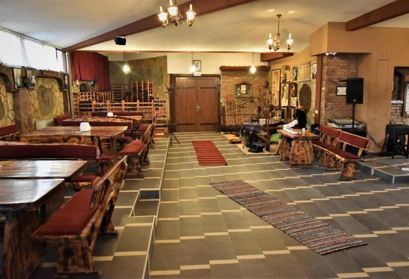 St. George Hotel & Restaurant