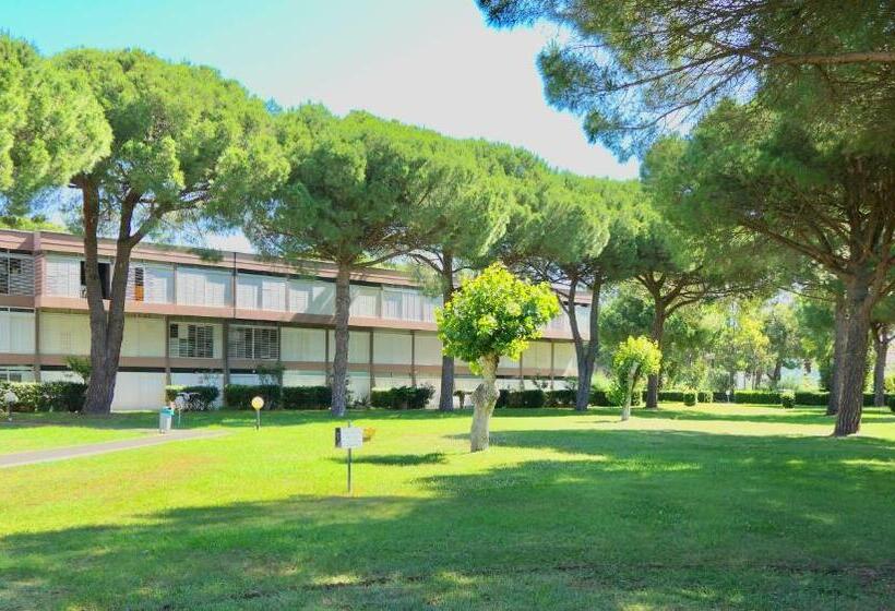 Studio 2 Beds In Residence With Swimming Pool Bed And Bath Linen Included