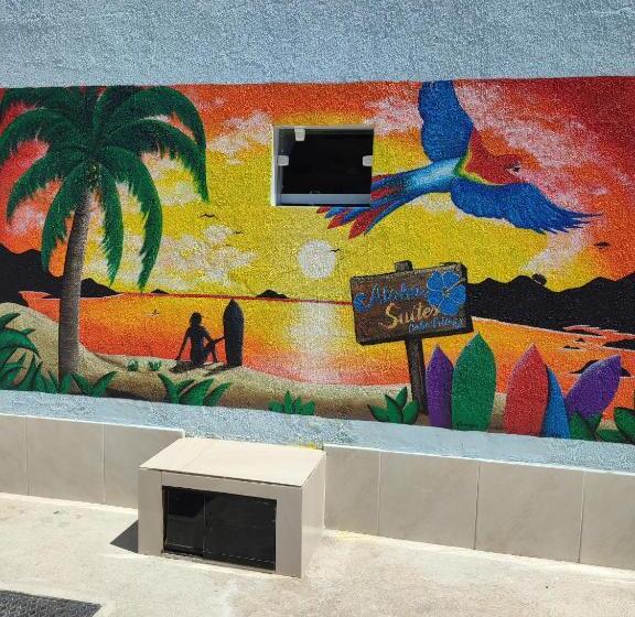 הוסטל Aloha Suites