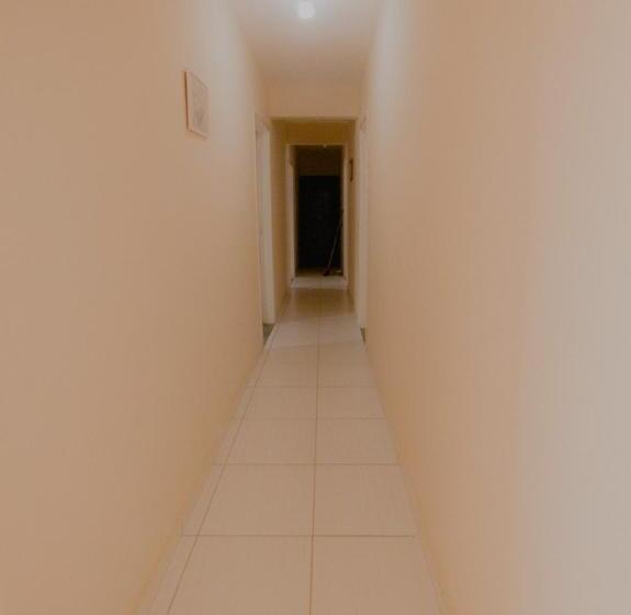 הוסטל Aloha Suites