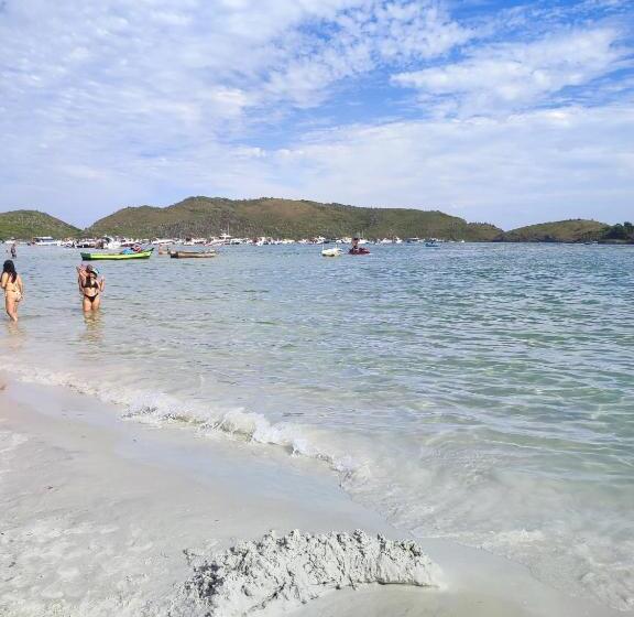 הוסטל Aloha Suites