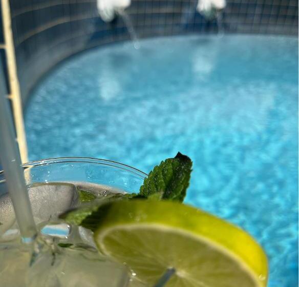 ユースホステル Auberge Gardens