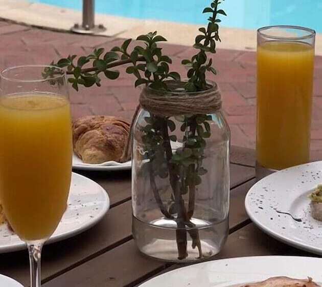 ユースホステル Auberge Gardens