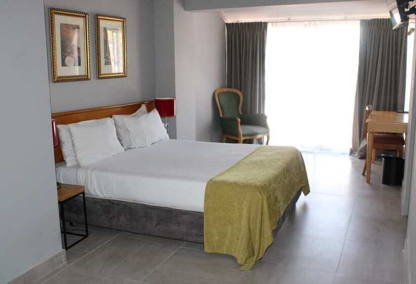 ユースホステル Auberge Gardens