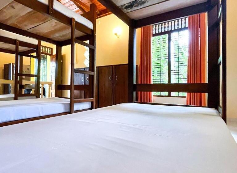 ユースホステル Mystel Unawatuna