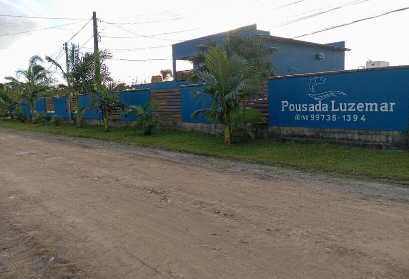 호스텔 Pousada Luzemar Quarto