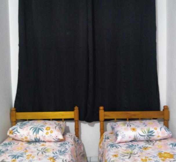 호스텔 Pousada Luzemar Quarto