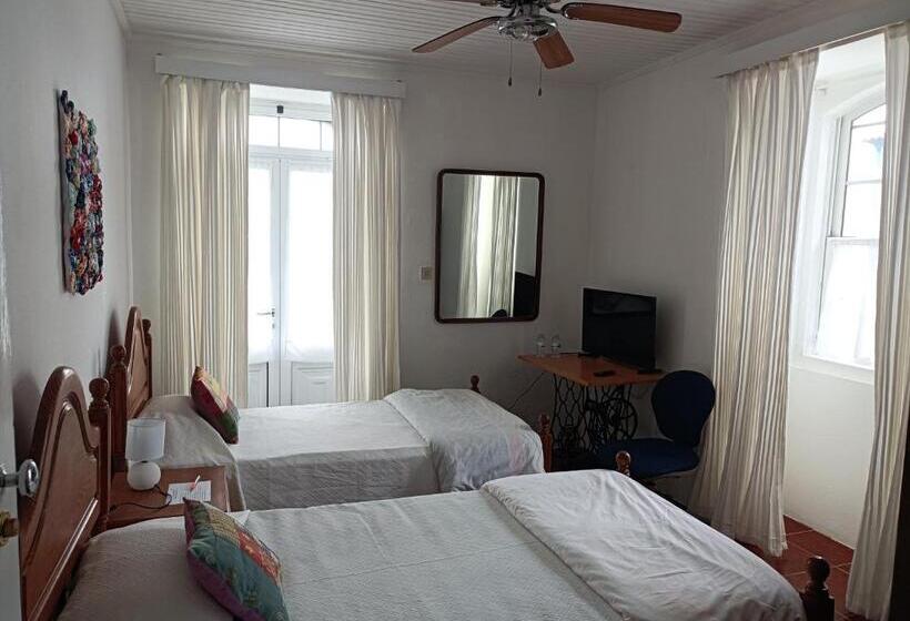 فندق صغير Rosário Guest House