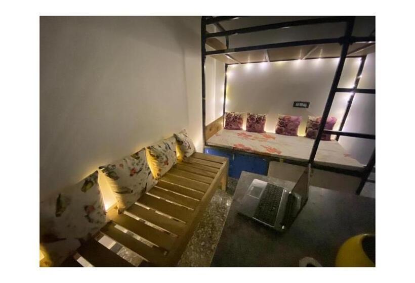 호스텔 Srinivasan Villa