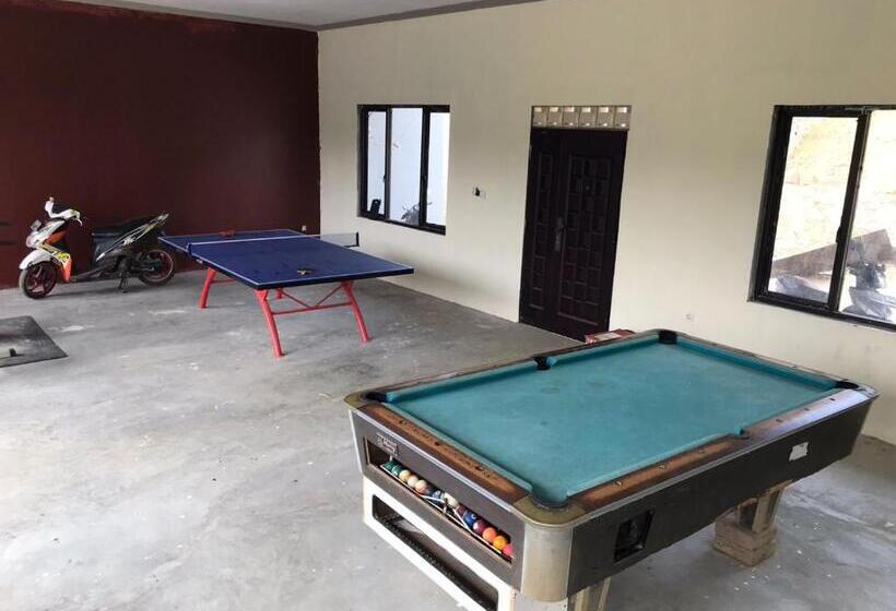 ユースホステル Vila Gunung Batu Inces