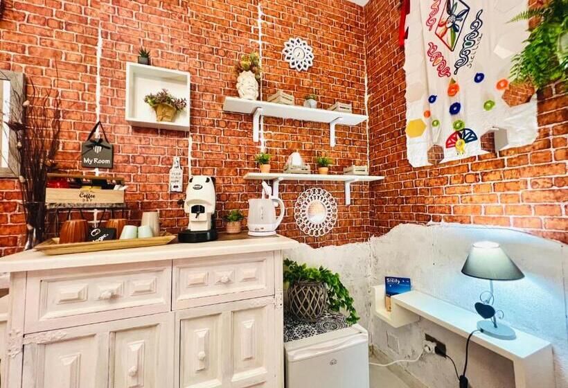 ベッドアンドブレックファースト Regina Elena