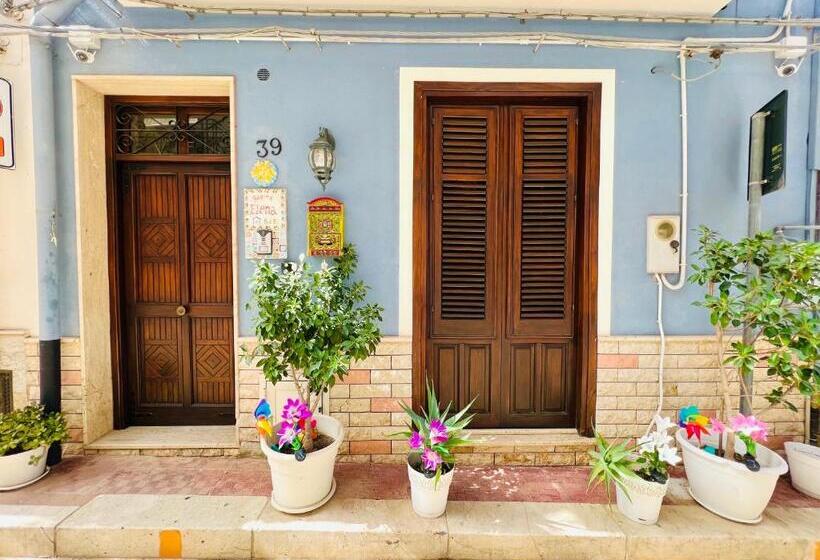 ベッドアンドブレックファースト Regina Elena