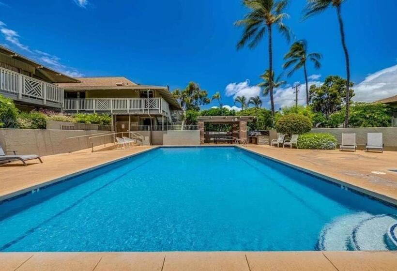 Cozy Maui Studio Retreat Just Steps To The Sand!