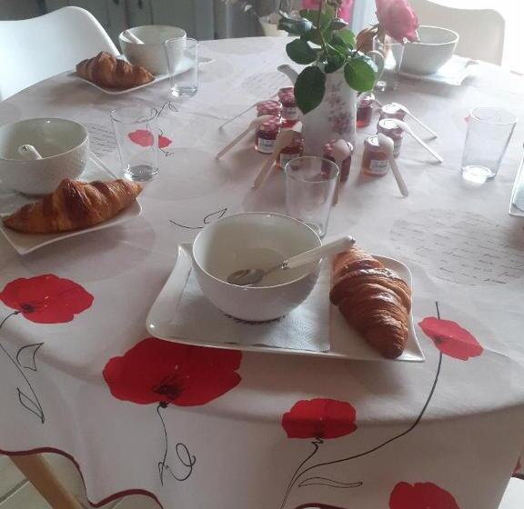 Bed and Breakfast Au Pans De Bois. Repos Et Détente