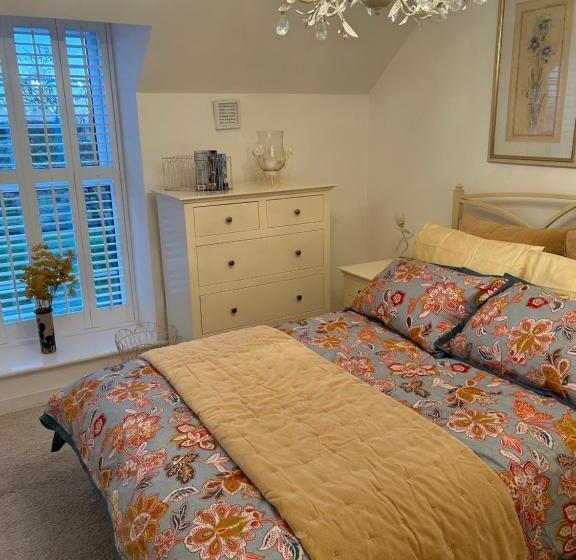 צימר Brownrigg Half A House & Garden