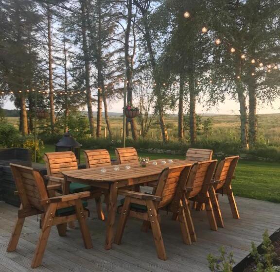 צימר Brownrigg Half A House & Garden