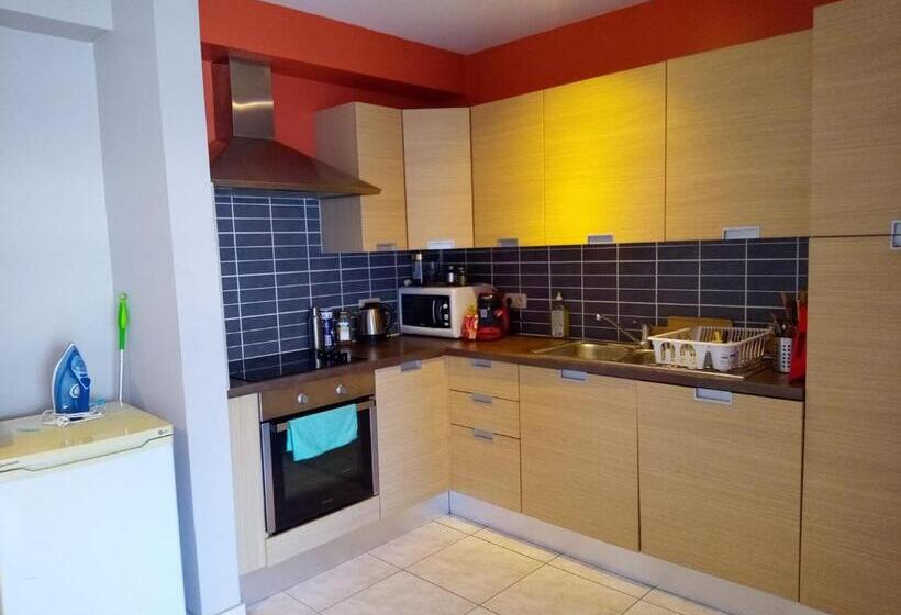 צימר Charming Room With Furnishings & Free Parking