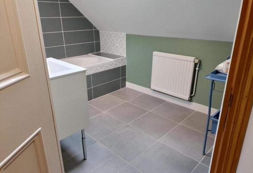 مبيت وإفطار Gîte La Petite Gilardière