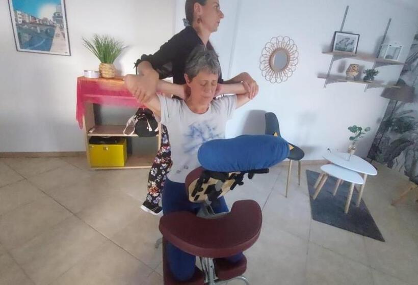 민박 L Escale De La Madeleine