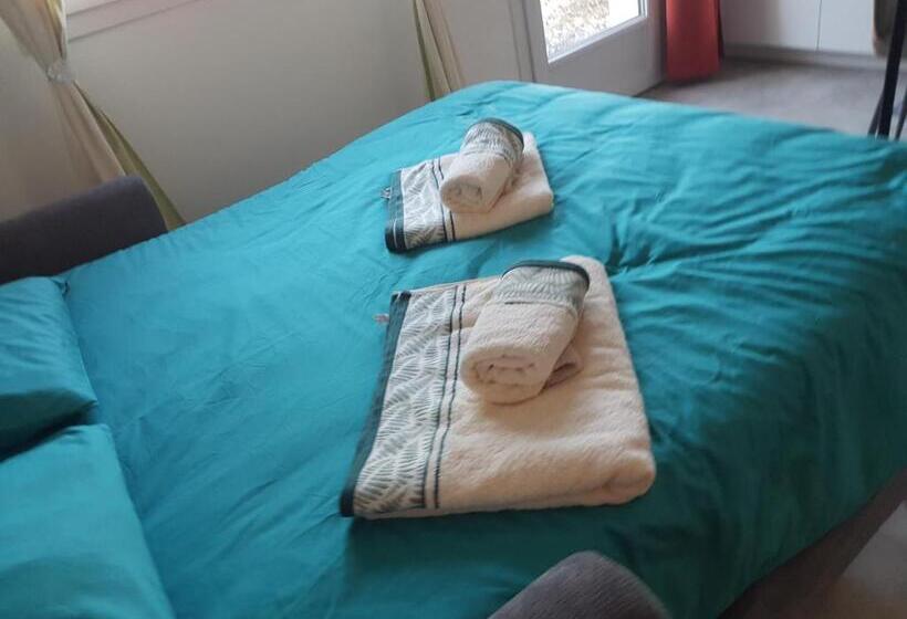 مبيت وإفطار La Chambre Du Chemin