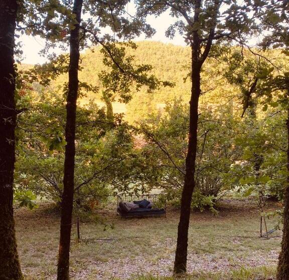 مبيت وإفطار Le Domaine Sainte Raffine, Piscine, Charme Et Insolite
