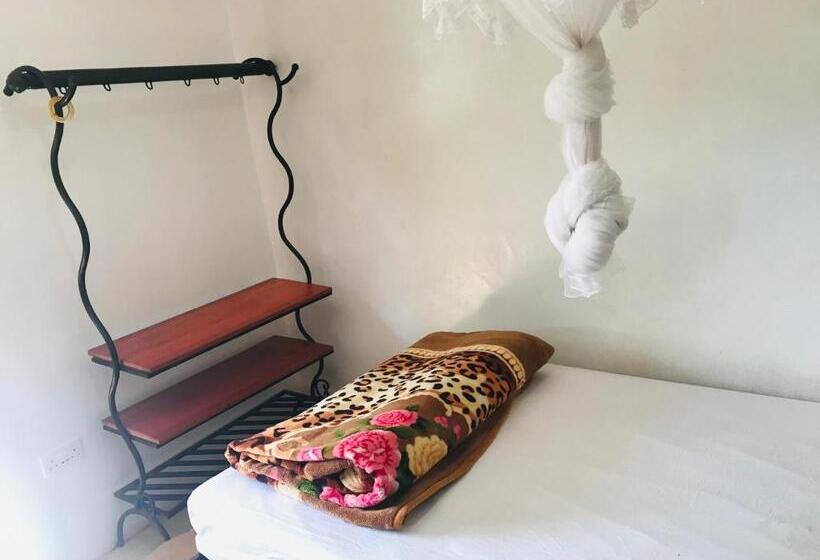 تختخواب و صبحانه Paradise Gardens Kajjansi