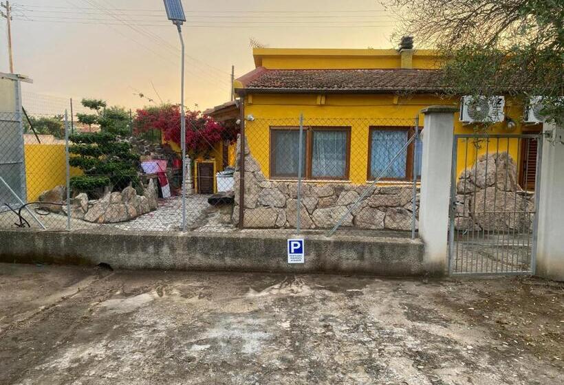 צימר Sa Domo Azzurra