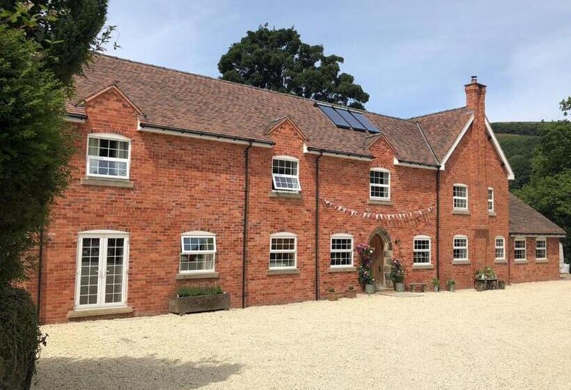 민박 The Old Coach House