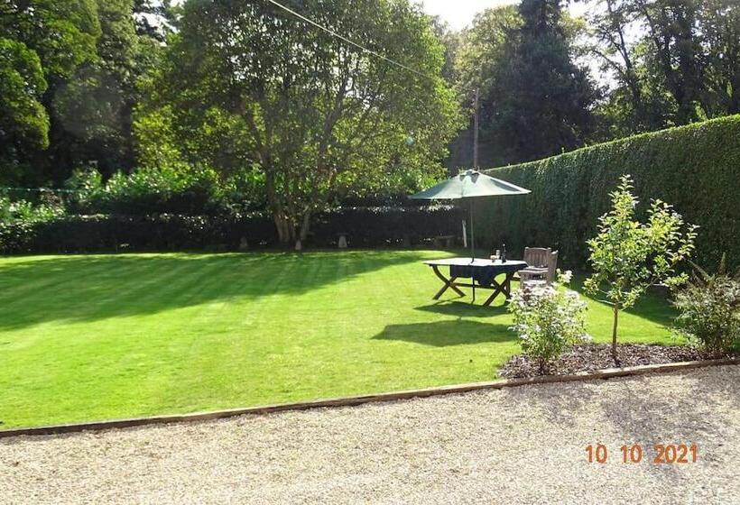 민박 The Old Coach House