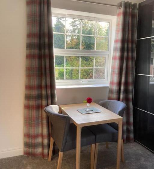 민박 The Old Coach House