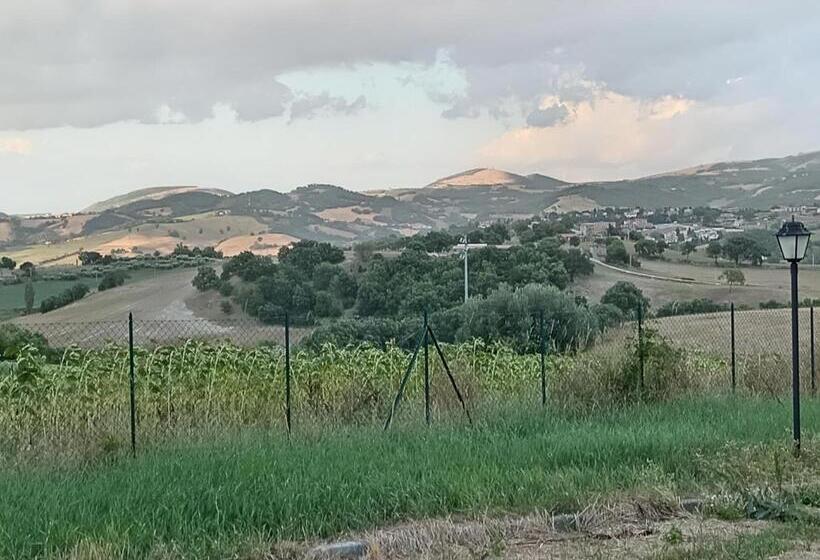 مبيت وإفطار Villa Claudi Camerino