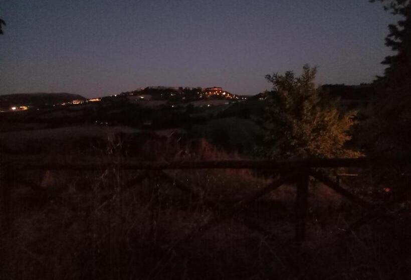 مبيت وإفطار Villa Claudi Camerino