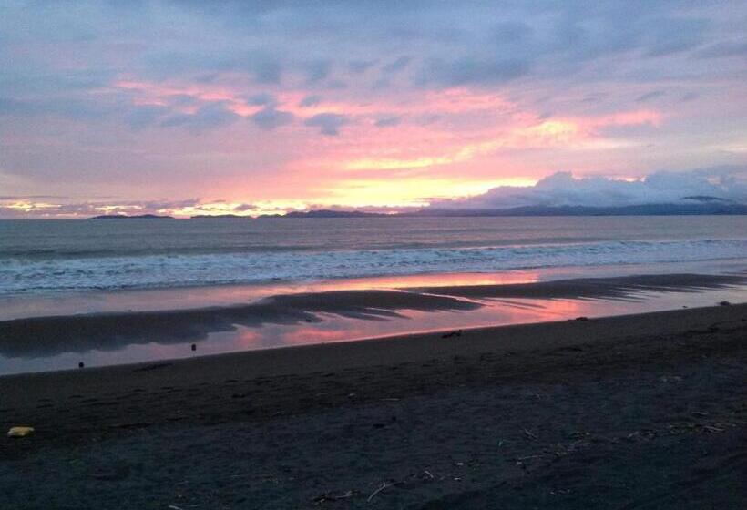 민박 Your Beachfront Bnb Paradise