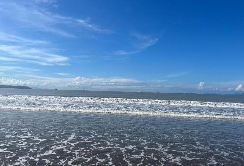 민박 Your Beachfront Bnb Paradise