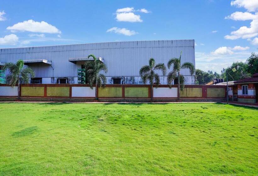 Manyura Hotels & Resorts