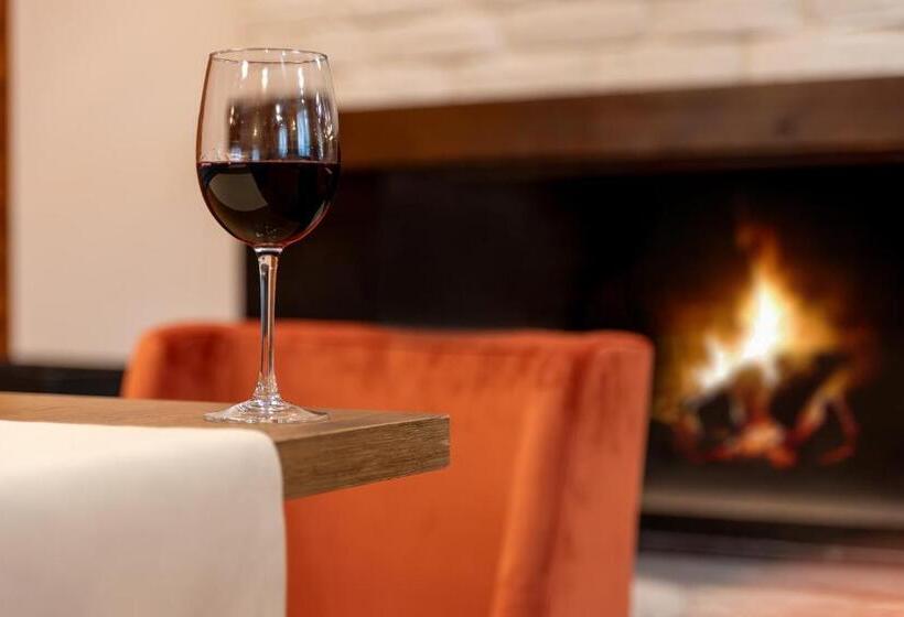 ホテル хотел чудните мостове