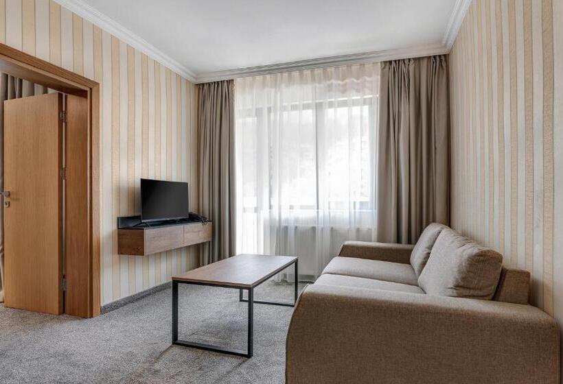 ホテル хотел чудните мостове