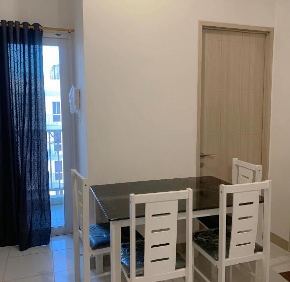 酒店 Apartemen Tokyo Riverside Pik 2 By Benchmark