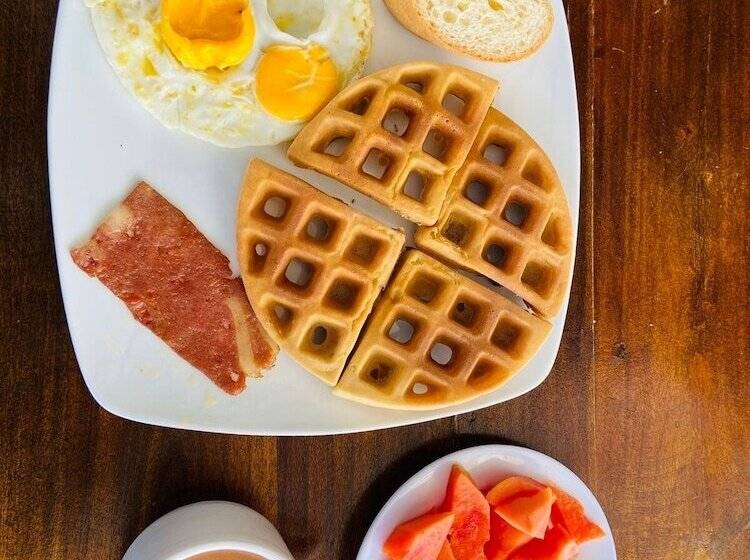 Отель Avani Boutique