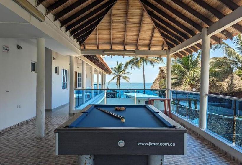 فندق Beach Life Palomino & Beach Club