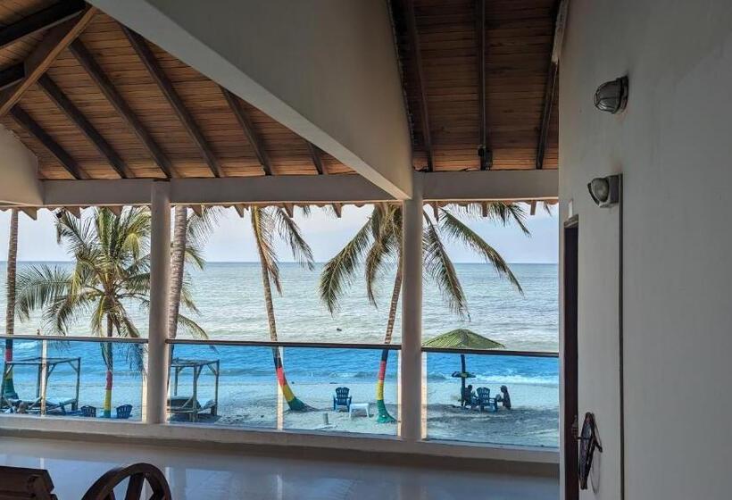 فندق Beach Life Palomino & Beach Club