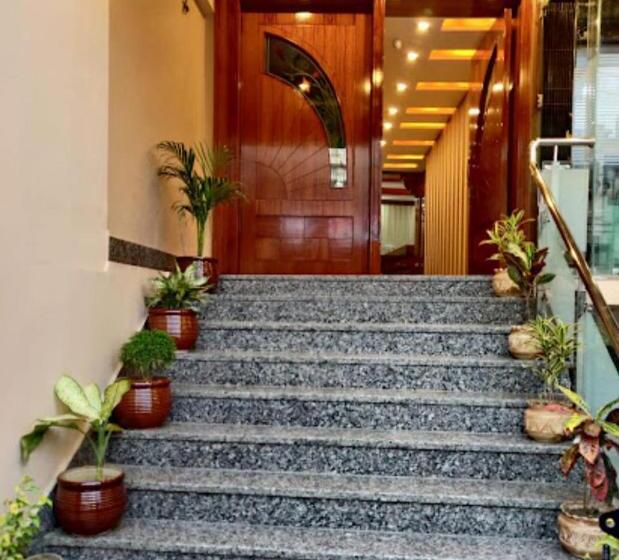 Hotel Benaras Gharana Inn Varanasi