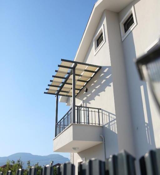 هتل Bright House Apart