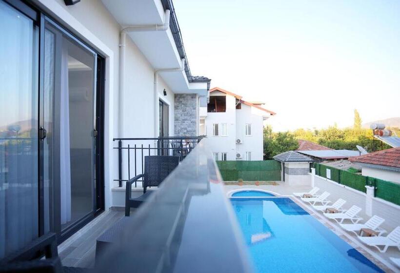 هتل Bright House Apart